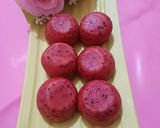 Foto langkah ke 5 dari resep Bolu Kukus Buah Naga.