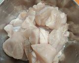 Gambar langkah 2 resipi Sup Dada Ayam.