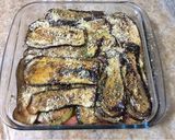 Foto del paso 3 de la receta: Berenjenas asadas con zapallitos y tomate