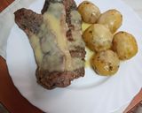 Foto del paso 6 de la receta: Entrecot a la plancha con papas asadas y salsa de manzana