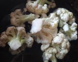 A picture of step 1 of Cauliflower kofta curry.