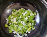 A picture of step 2 of Spring Onion Tomato Chutney !!.