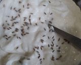 A picture of step 1 of Dahi bhalla.