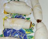 A picture of step 5 of Fish Roll.