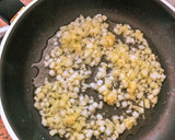 Foto del paso 2 de la receta: Spaghetti con calabacín y atún