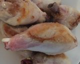 Foto del paso 1 de la receta: Pollo guisado al tomillo con tocino