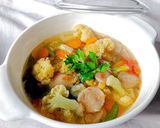 Foto langkah ke 4 dari resep 240. Sop Baso Kembang Kol.