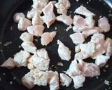 Foto del paso 4 de la receta: Arroz frito con pollo y champignones