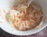 A picture of step 2 of Classic beef burger.