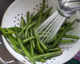 A picture of step 1 of Garlic Buttered Green Beans.