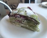 A picture of step 5 of Matcha layer pancakes.