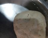 A picture of step 1 of Flower Samosa.