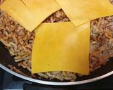 Foto del paso 2 de la receta: Hojaldres de cheddar y carne tex mex