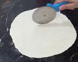 A picture of step 3 of Lacha Paratha.