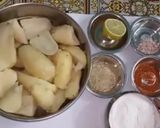A picture of step 1 of Aloo tikki.