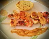 Foto del paso 3 de la receta: Brochetas de frutos del mar