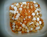 Foto del paso 3 de la receta: Ensalada de legumbres con salmón macerado
