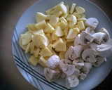 Foto del paso 2 de la receta: Tortilla de Patatas, Calabacín y Champiñones