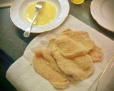 Foto del paso 2 de la receta: Filetes de lomo de cerdo empanado