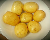 Foto del paso 1 de la receta: Patatas cocidas al microondas con alioli