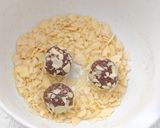 Foto langkah ke 5 dari resep Almond Thumbprint Cookies (Gluten Free).
