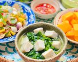 Hình bước làm 4 của món Canh Cải Kale Nấu Chả Cá