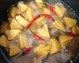 Hình bước làm 2 của món Thịt Giò Heo Kho Thơm(Dứa)