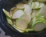 Slow cooker courgette/marrow soup recipe step 2 photo