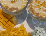 A picture of step 5 of Mango custard crumble😍😋❤️.