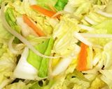 A picture of step 2 of Hearty Vegetable Salt Ramen-Style Soup.