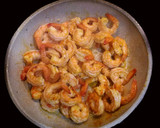 Foto del paso 3 de la receta: Langostinos salteados con ajo aceite y pimentón ahumado