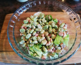Foto del paso 5 de la receta: Lechuga con jamón dulce, habitas baby y alubia careta