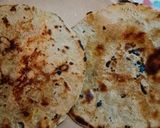 બાજરાના રોટલા (Bajra Rotla Recipe In Gujarati) રેસીપી સ્ટેપ5ફોટો