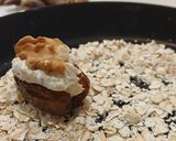 Foto del paso 3 de la receta: Dátiles Rellenos de Queso Crema y Tahini