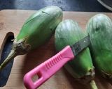 A picture of step 1 of Khandeshi special jalgaon green brinjal roasted bharta.