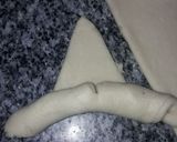Foto del paso 4 de la receta: Medialunas de manteca 😍