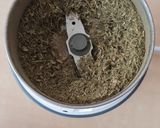 Foto del paso 2 de la receta: Stevia en polvo 🌱 endulzante acalórico desde hojas secas 🌱 un hack para tu bolsillo y salud
