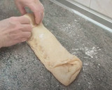 Foto del paso 3 de la receta: Buñuelos de masa madre rellenos con crema pastelera