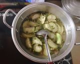 Hình bước làm 3 của món Cơm 1 người #3 - Vây cá Hồi chiên muối ớt + Canh mướp + Salad Thập cẩm