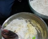 Foto langkah ke 3 dari resep Cookies Springkel Renyah dan Lumer di Mulut kesukaan Anakku.