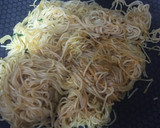 Foto del paso 3 de la receta: Nido crujiente de fideo chino con ternera agridulce