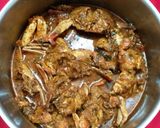 A picture of step 6 of Crab Curry.