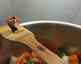Foto del paso 6 de la receta: Contramuslos de pollo en salsa en olla express