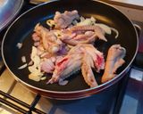 Foto langkah ke 2 dari resep 20. Sup Ayam Jamur Kristal.