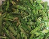 Foto langkah ke 2 dari resep Tumis bunga genjer.