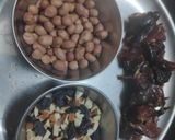 A picture of step 1 of Dry fruits heart.
