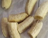 Foto langkah ke 1 dari resep Croissant mini isi pisang coklat.