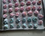 Foto langkah ke 7 dari resep Skempyes/schumpies (permen putih telur) first trial :D.