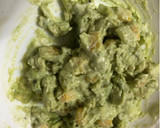 Foto del paso 3 de la receta: 🌿Arepas rellenas de scrambled eggs con emmental y guacamole de maíz🌿