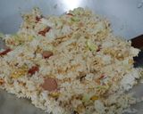 Foto langkah ke 4 dari resep Nasi Goreng Bakso Sosis Enak.